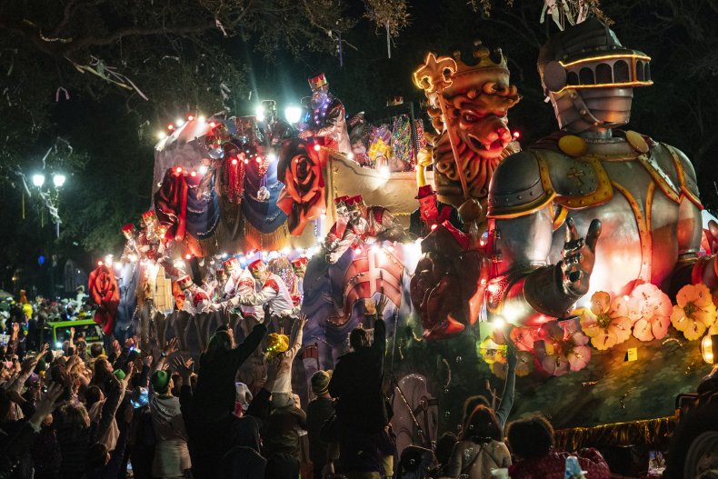 madri gras float