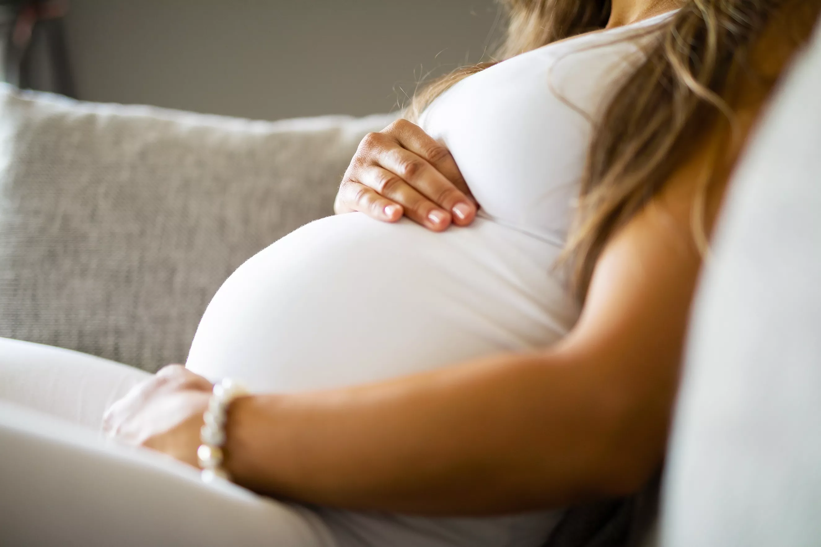 Mom Conceives Twice in 5 Days in 'Miracle' Pregnancy, Kids Born on Same Day - Vimarsana News