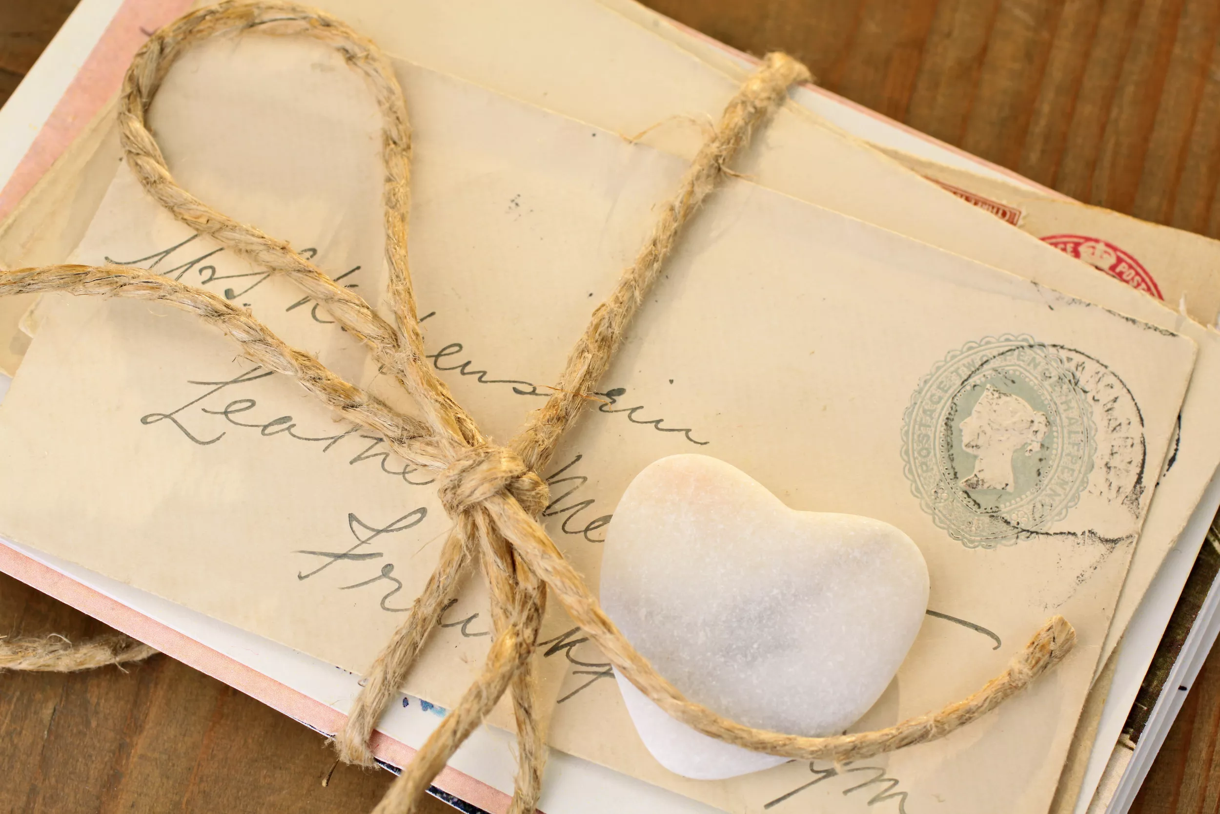 Woman Finds Hidden Attic in Her Home, Leading to Trove of Old Love Letters - Vimarsana News