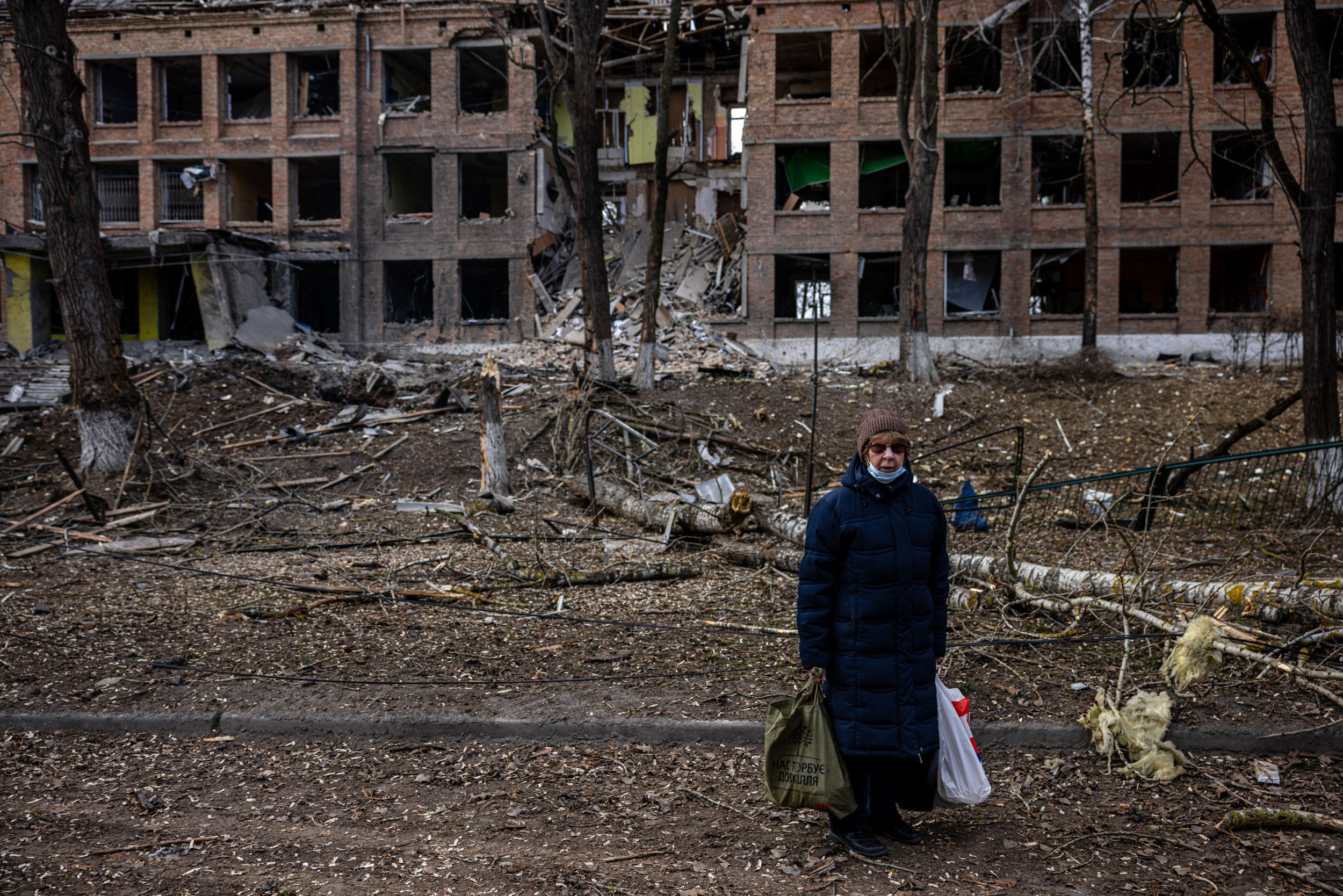 Ukrainian Makes Tearful Plea for NATO to Intervene Against Russia in Viral Video
