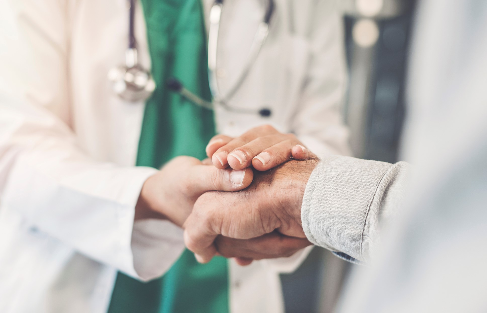 Man Hospitalized With COVID for Months Discharged After Relearning to Walk