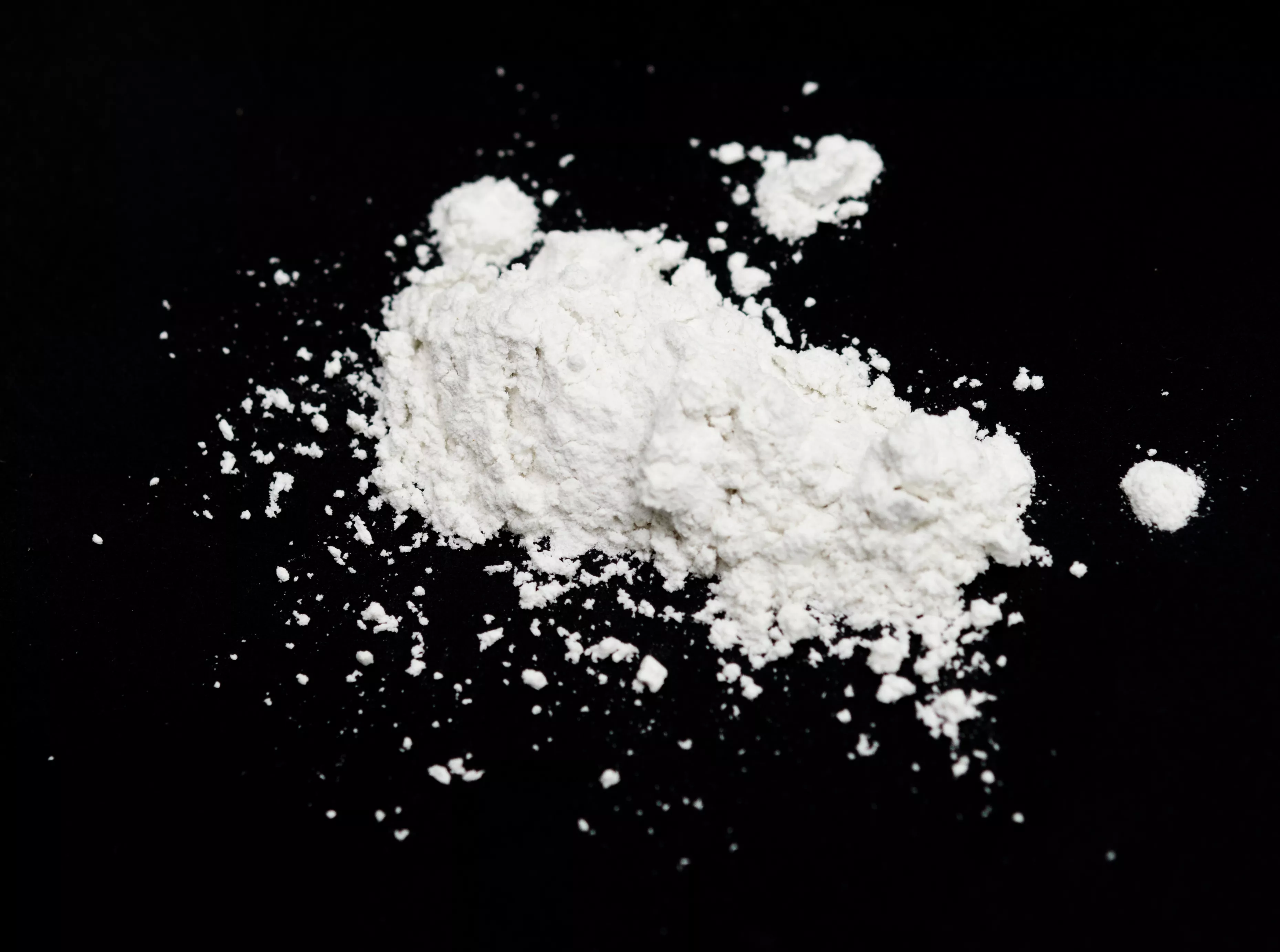 Detectives Hospitalized After Inhaling Mysterious Powder During Search - Vimarsana News