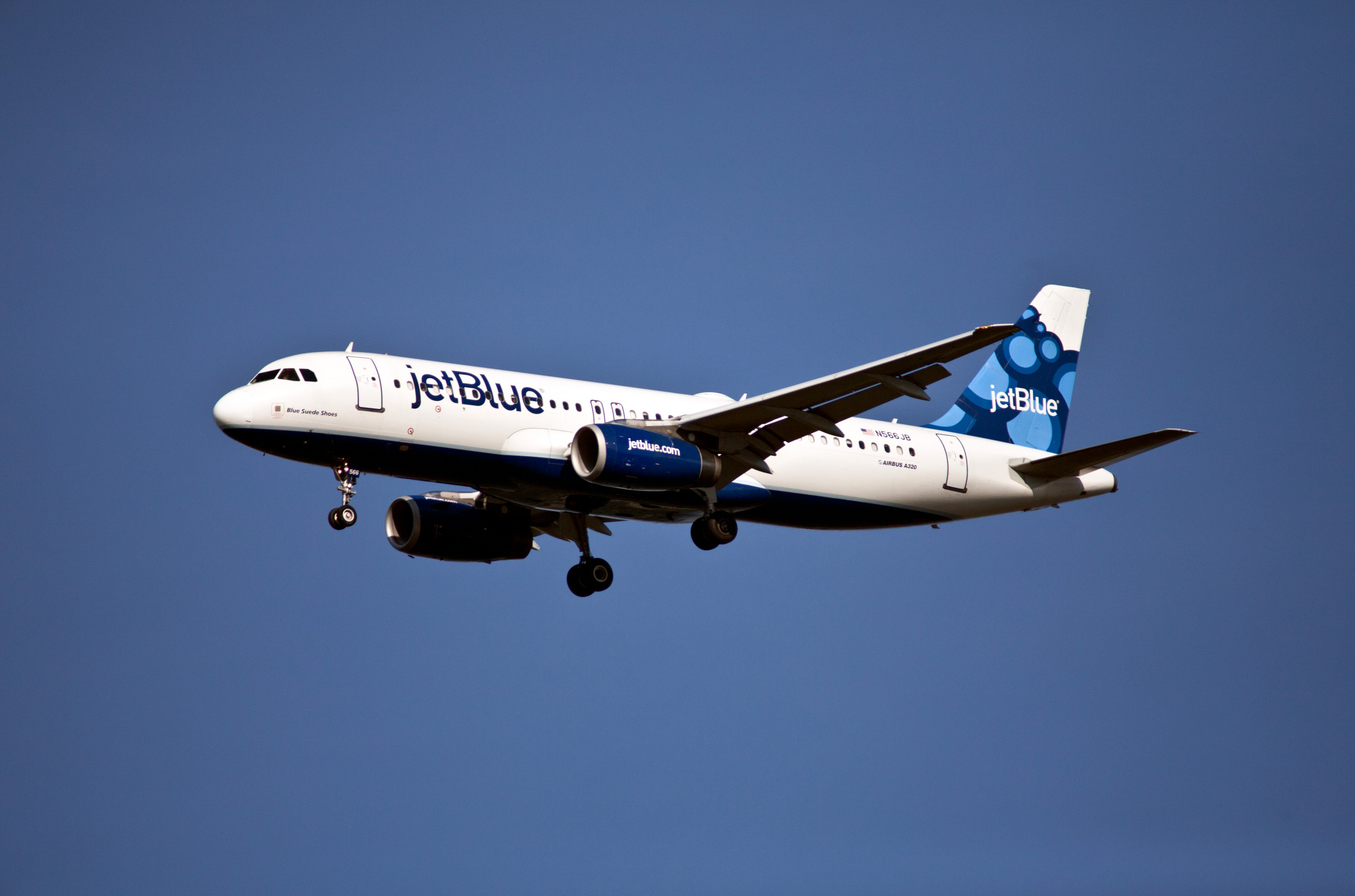 JetBlue Pilot Pulled From Flight Because He Was Legally Drunk