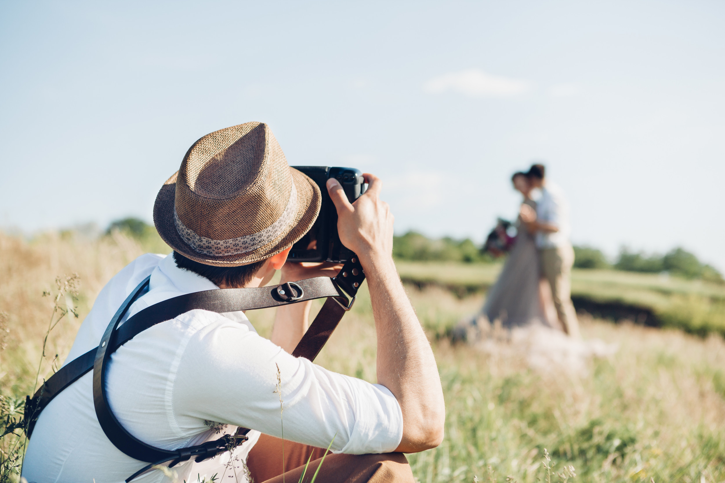 Man Slammed for Suggesting Fiancée Have Scar Photoshopped in Wedding Photos