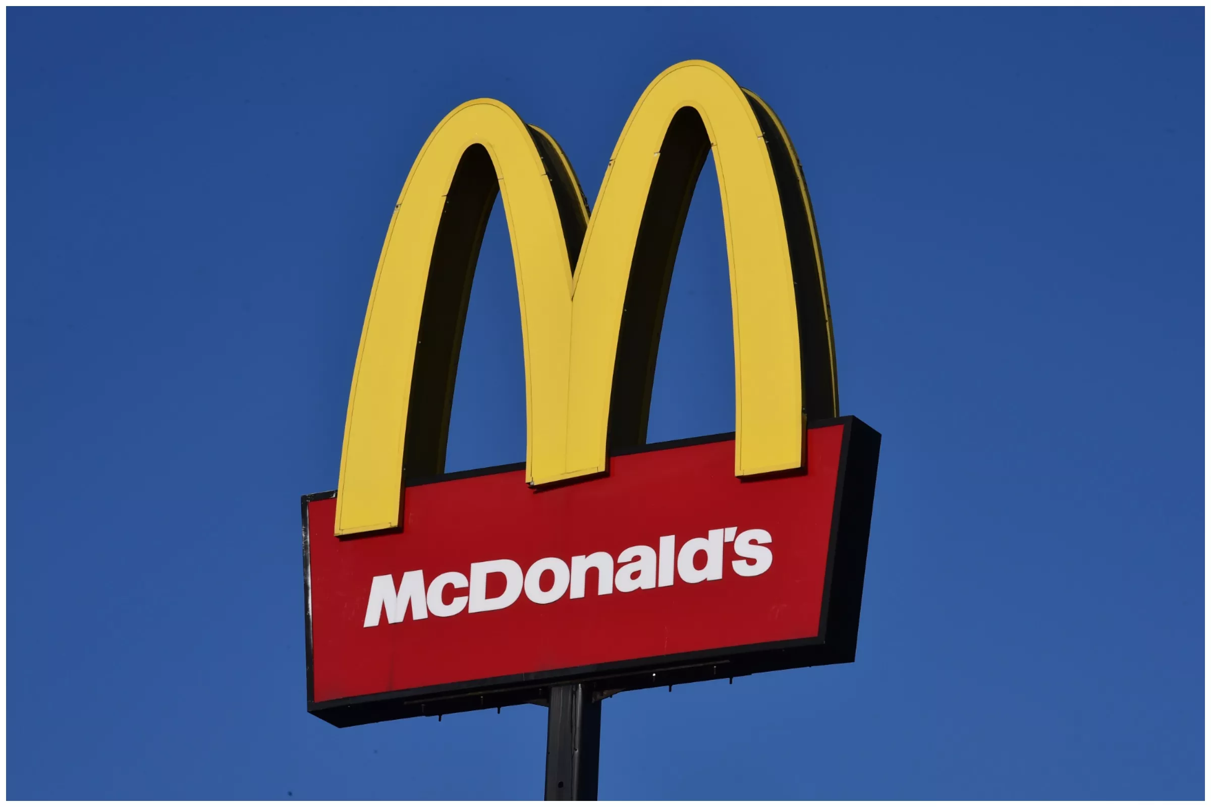 McDonald's Customer Blocks Drive-Thru For Hours Until He Gets Refund - Vimarsana News