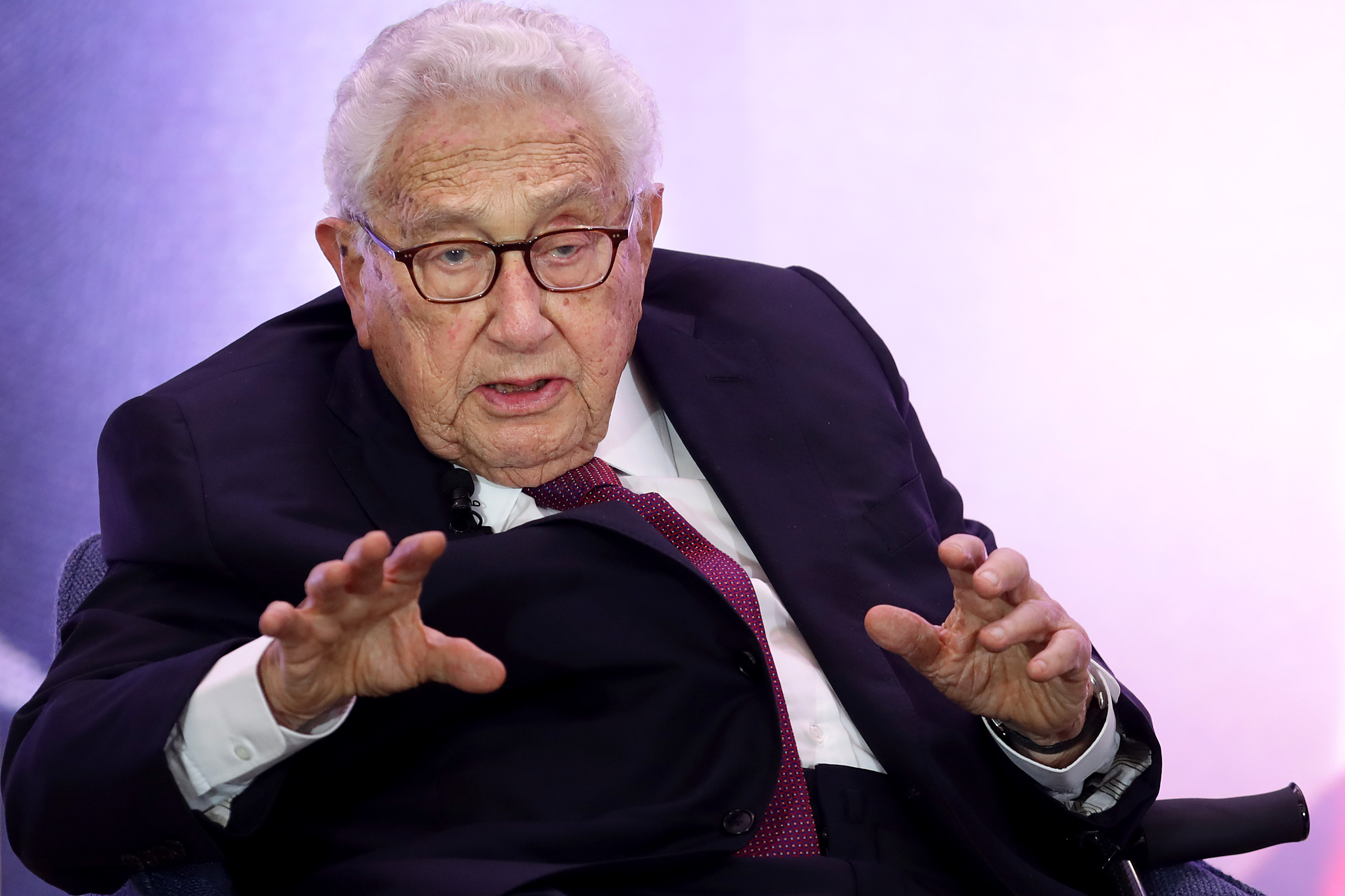 Henry Kissinger Controversial Former Us Secretary Of State Dies Aged 100 Newsweek 5451