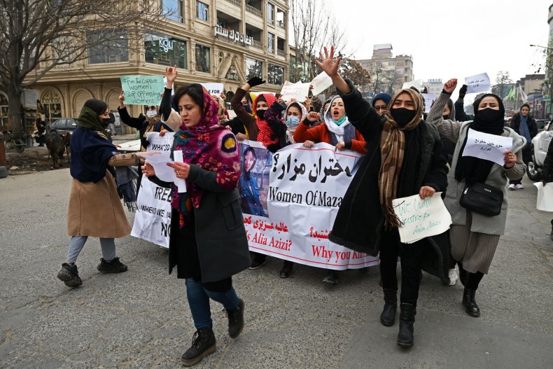 Afghan women march 