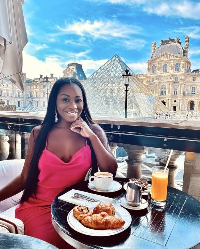 Solo Traveler Shameekah Smith Travels The World Solo Traveler Shameekah Smith Travels The World