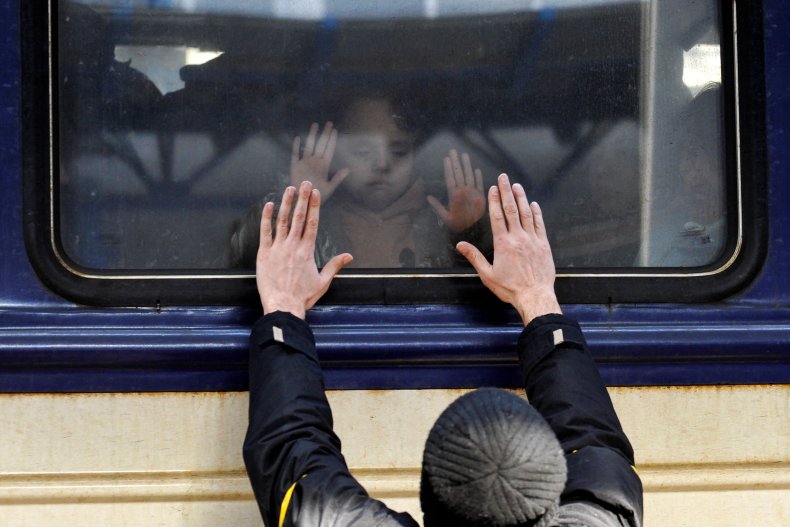 ukraine russia invasion military refugees