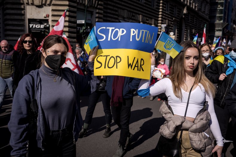 Russia Arrests Over 4,000 for Anti-War Protest