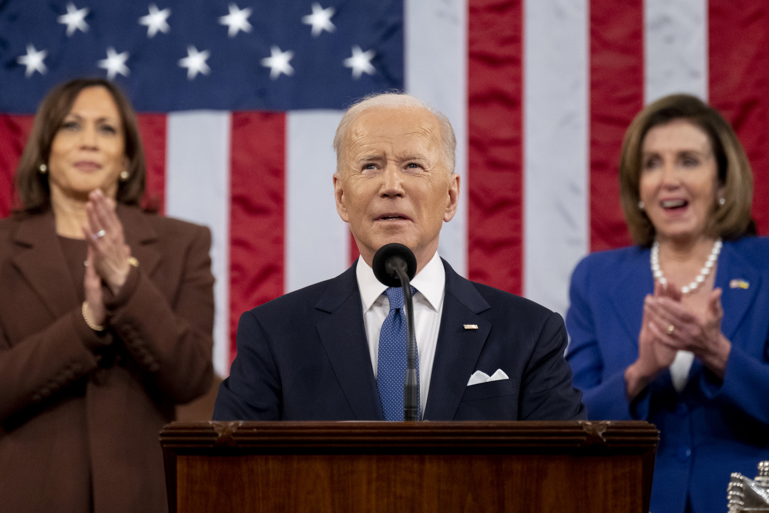 Joe Biden's Approval Rating Fails to Rise Among Independents After