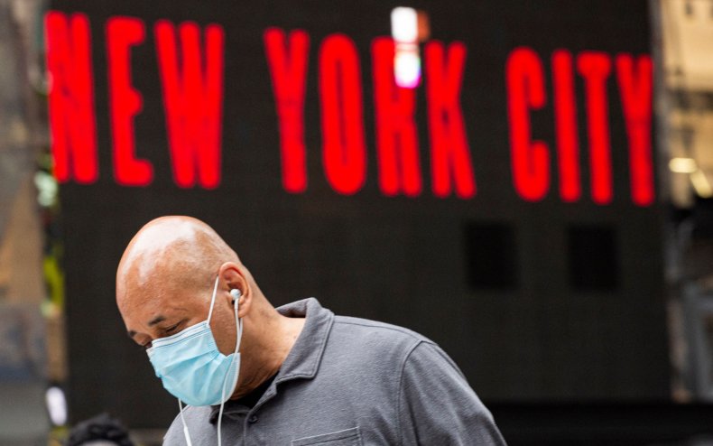 Broadway requiring mask as mandate ends