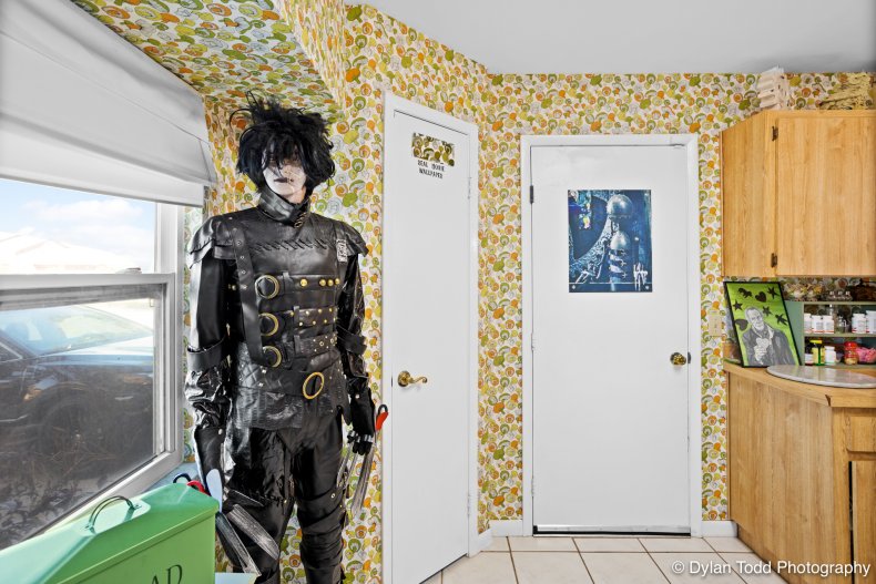 Edward Scissorhands house, inside