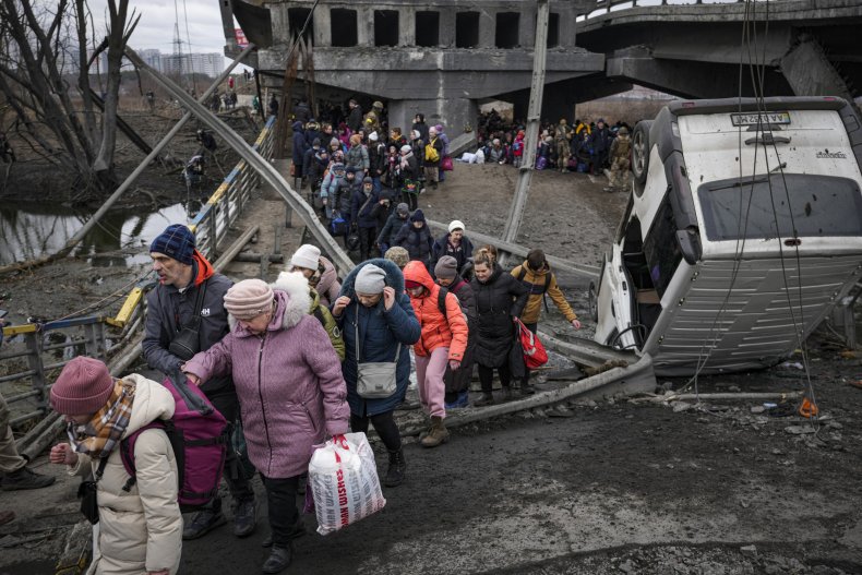 People fleeing Irpin