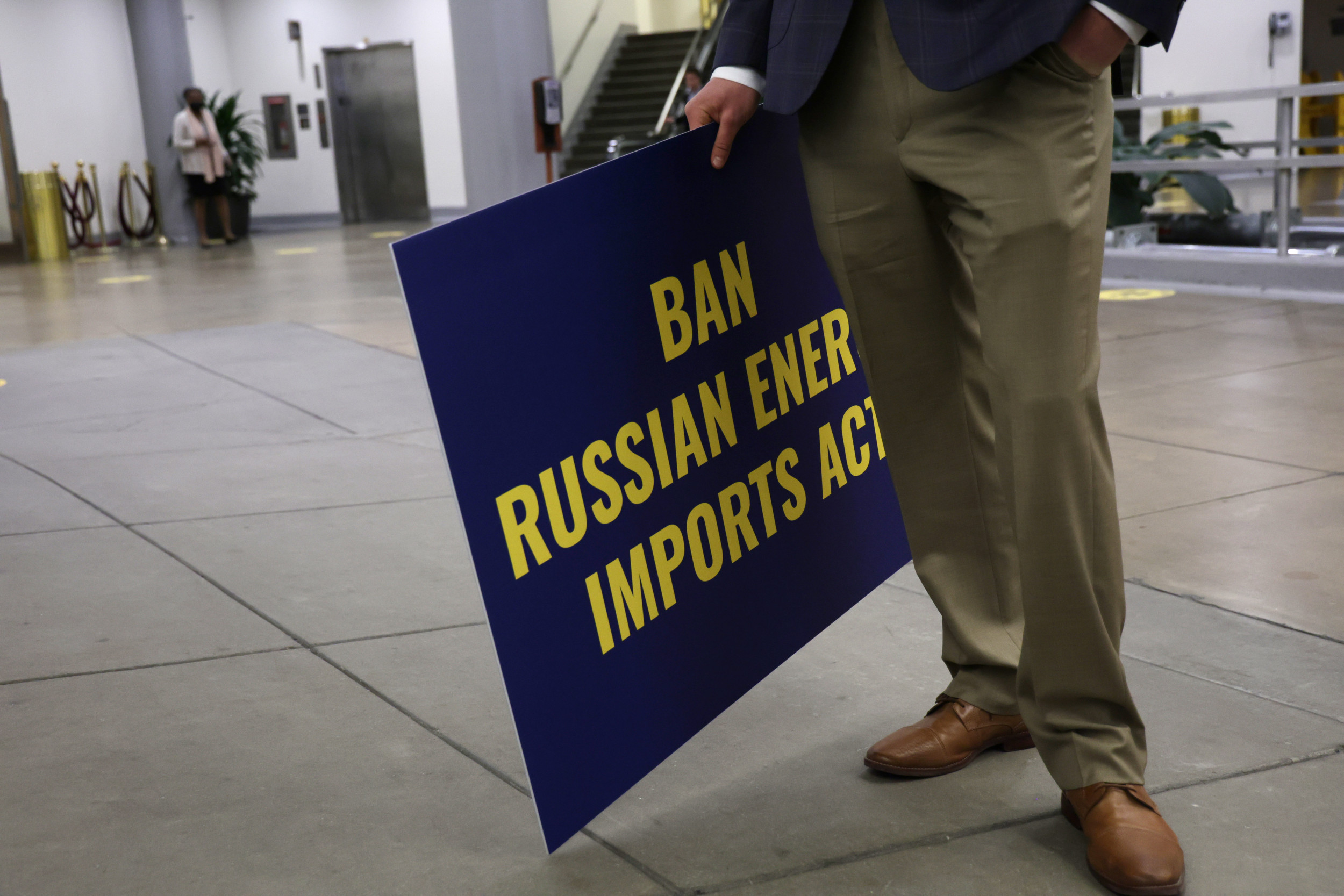 House, Senate Agree On Russia Trade Ban As Putin Moves Further Into ...