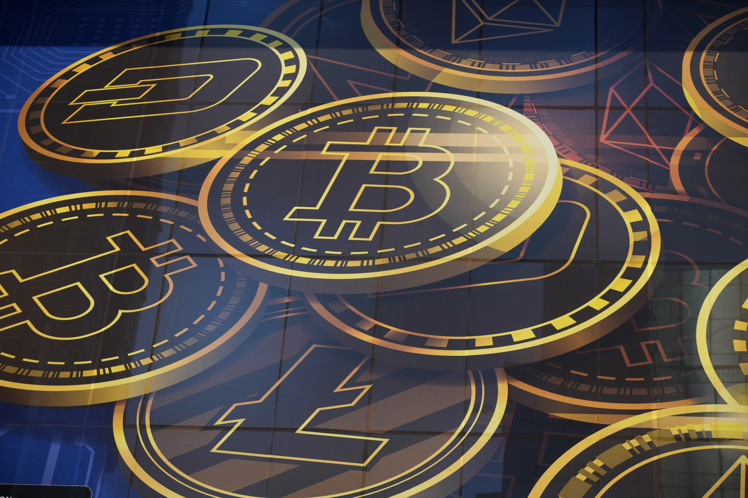 Cryptocurrency News Today: Bitcoin Following NASDAQ, Waiting on Fed