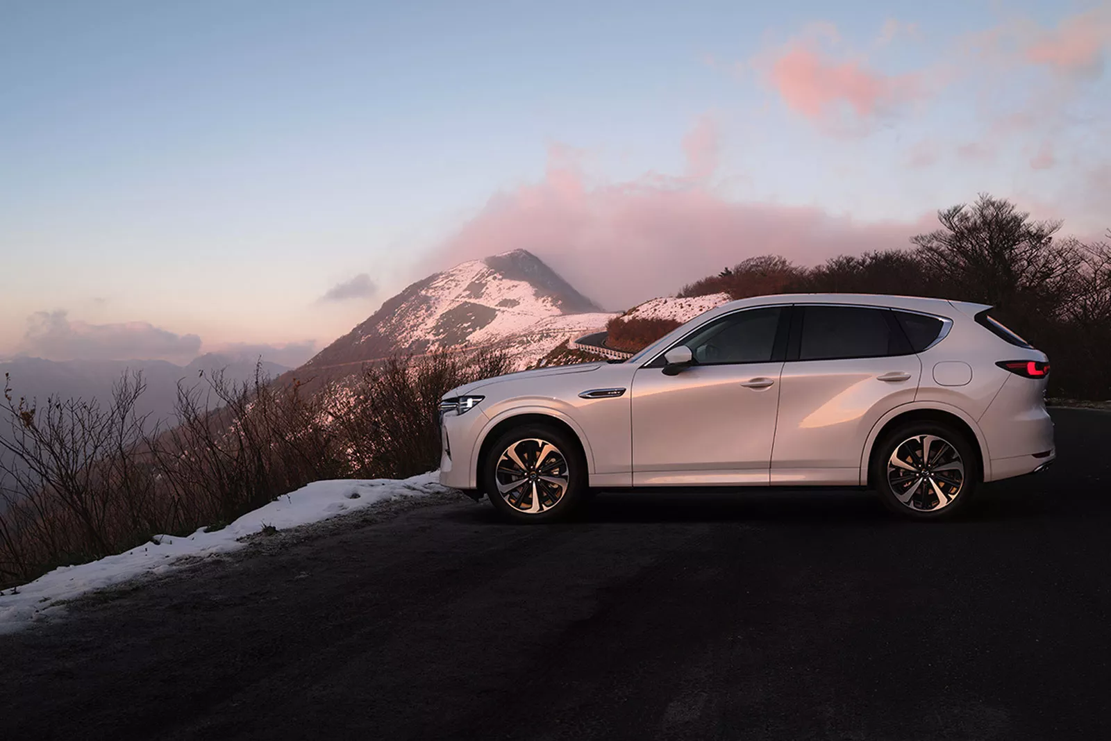 New Mazda CX-60 Debuts Offering Rear-Wheel Drive or a Plug-in Hybrid Powertrain - Vimarsana News