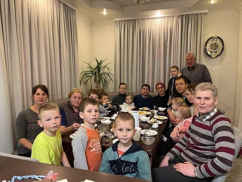 Gennadii Dumansky and Ukrainian refugees 