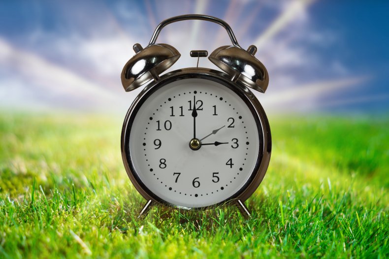 Here’s How To Keep Daylight Saving Time From Wreaking Havoc on Health