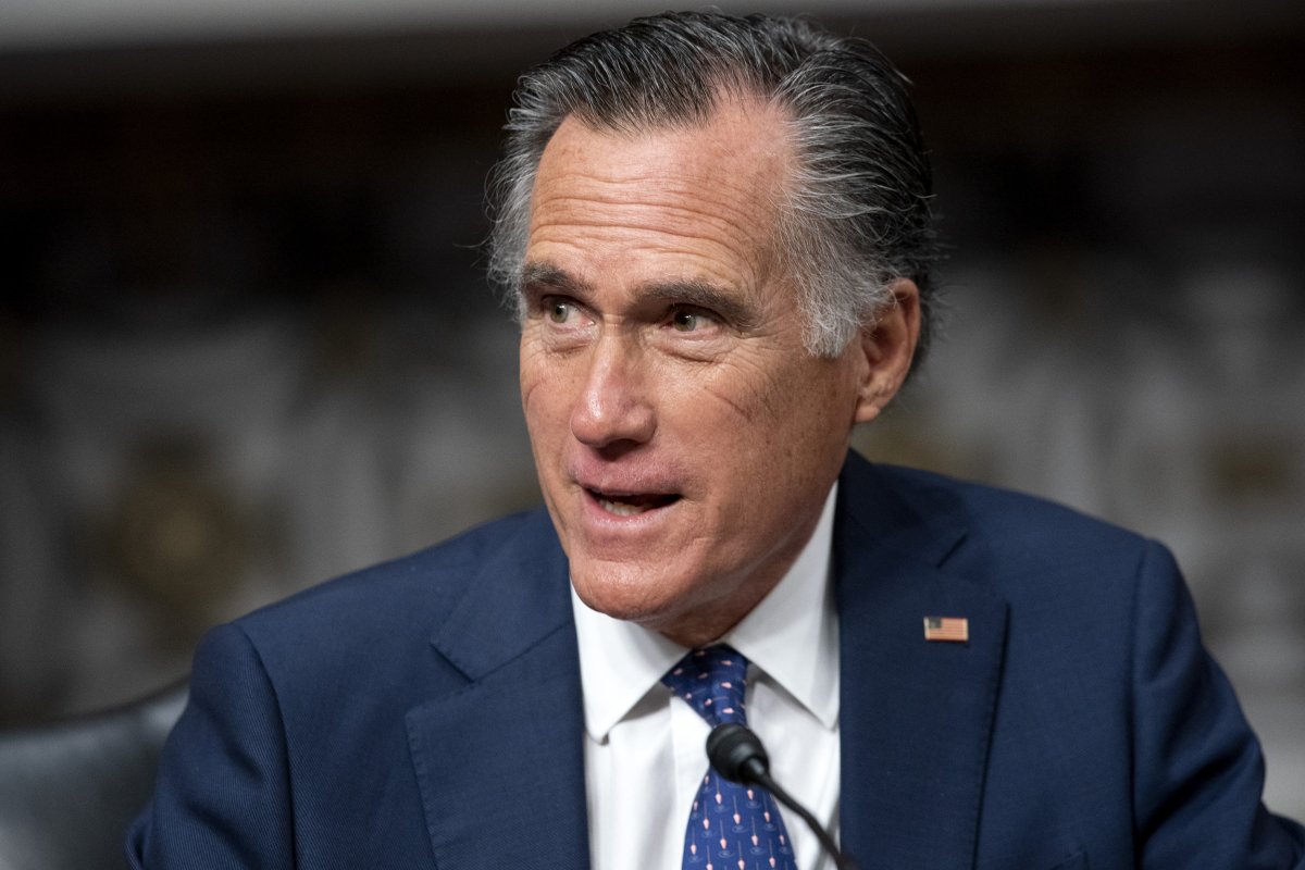 Romney Slams Gabbard for ‘Parroting Russian Propaganda'