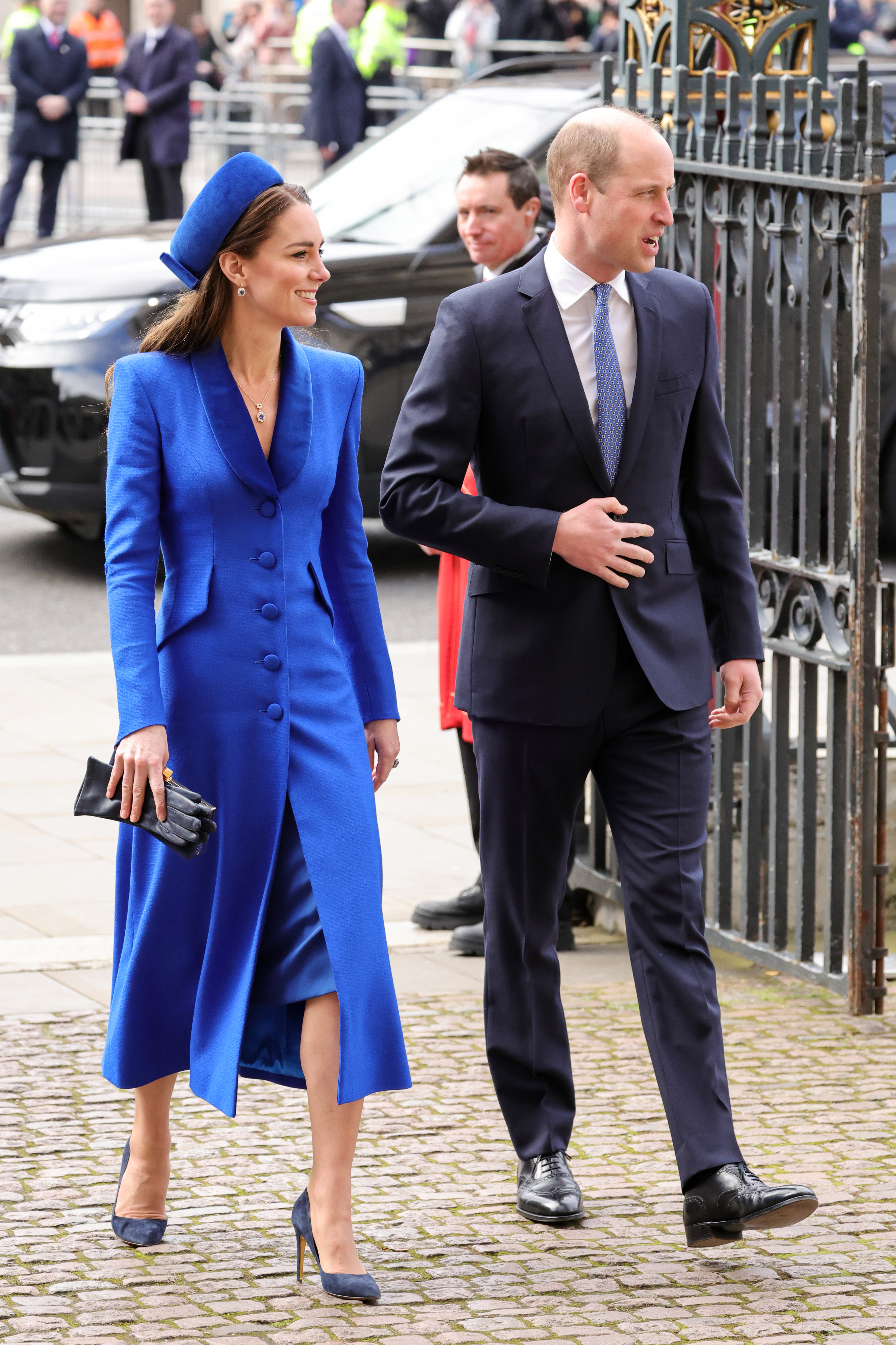 Kate middleton on sale blue coat dress