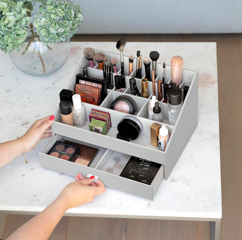 Organize Your Makeup With The 11 Best Products In 2022 Makeup Outfit 2
