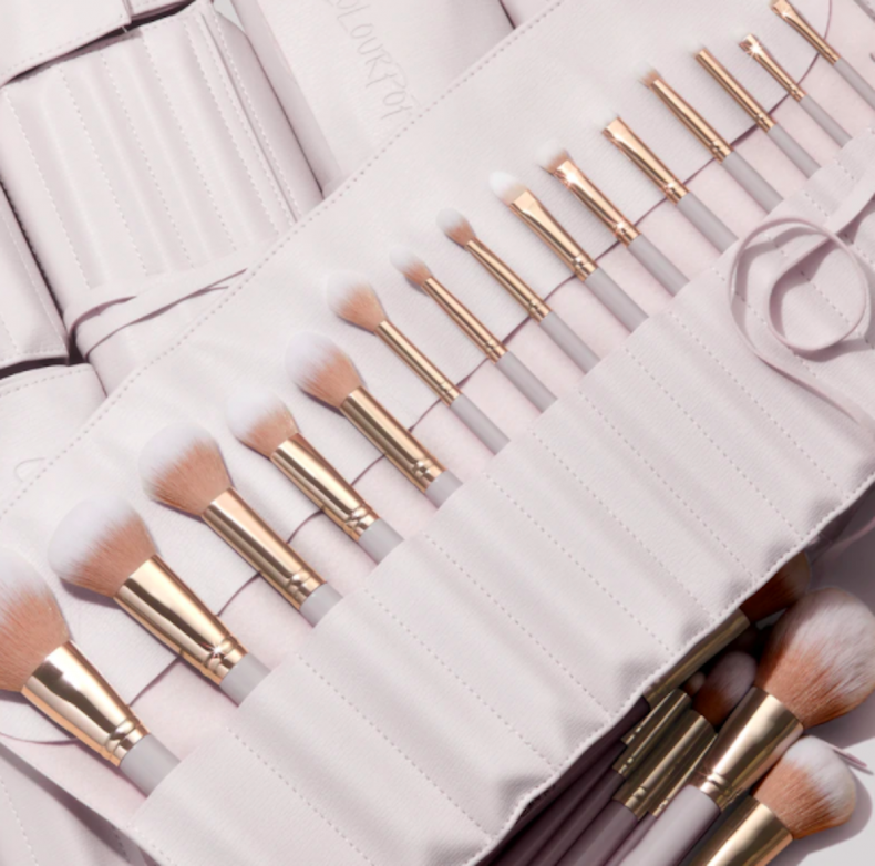 Organize Your Makeup With The 11 Best Products In 2022 Makeup Outfit 9