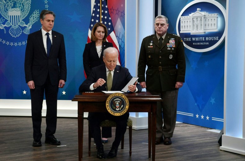 Biden Announces New Ukraine Aid
