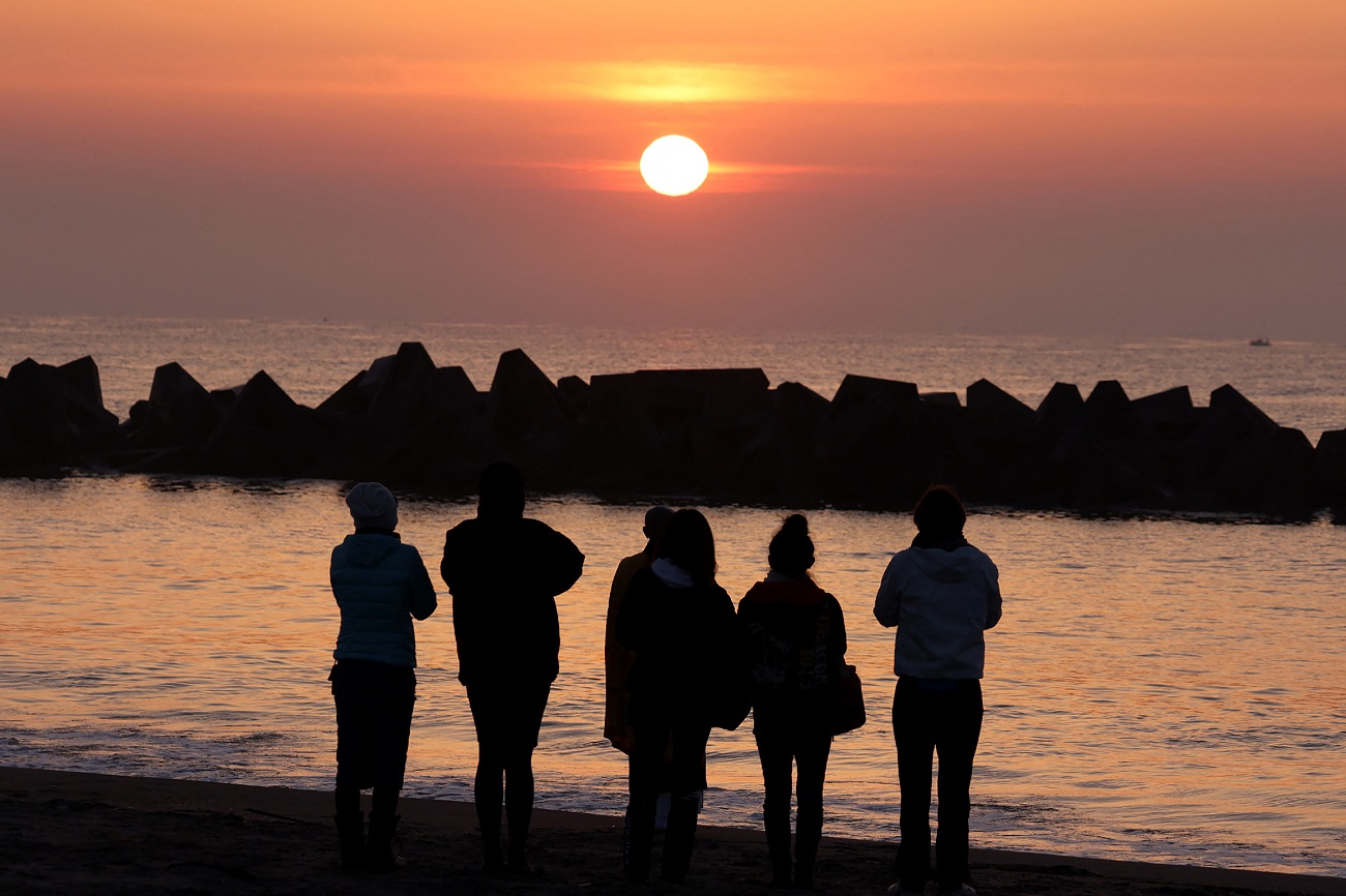 Japan Earthquake Near Fukushima Sparks Tsunami Warning