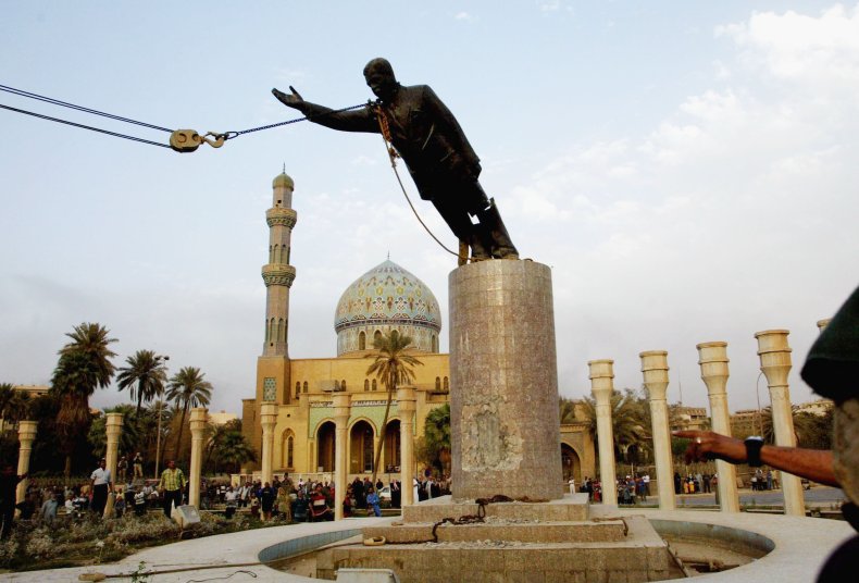 Saddam Hussein Statue