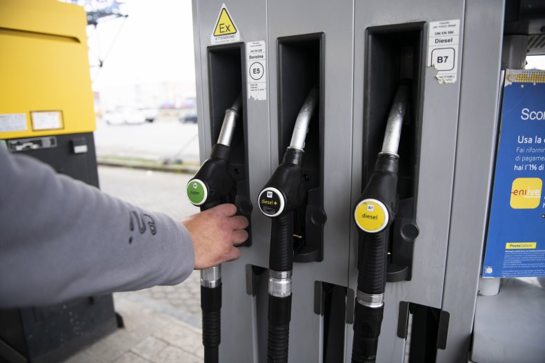 Petrol pumps see price rise