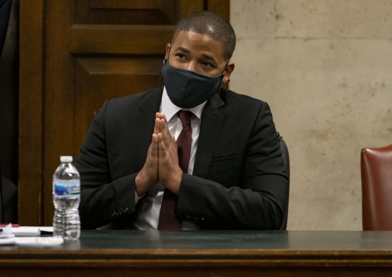 Jussie Smollett praying
