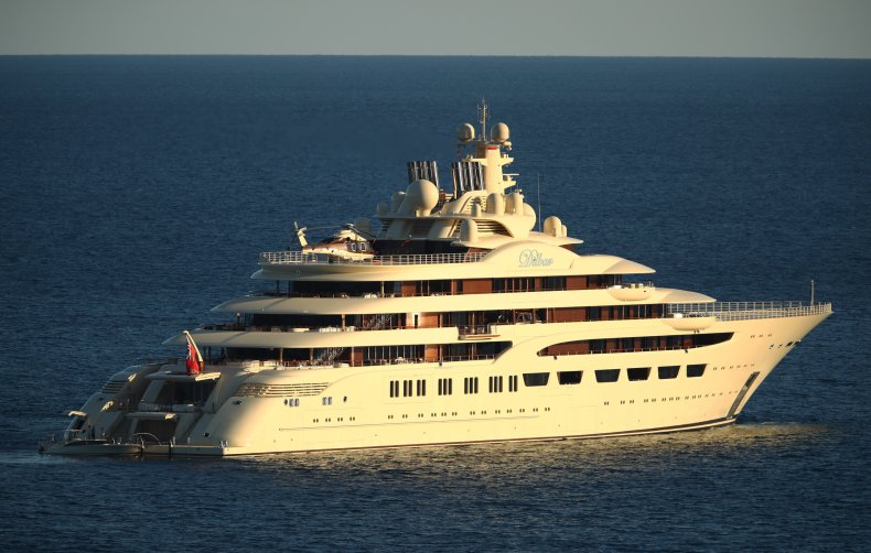 Dilbar, Alisher Usmanov - Germany