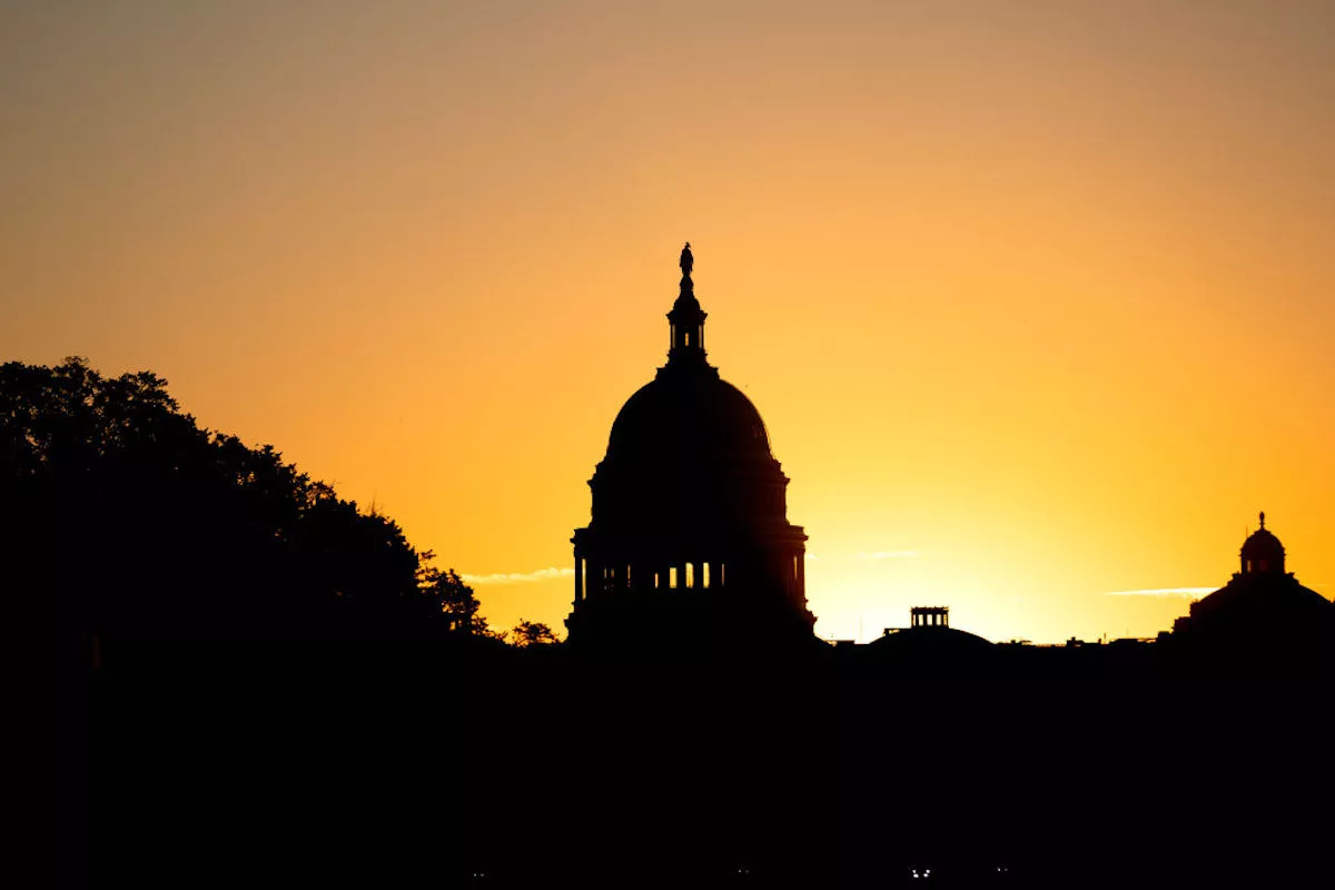 Thoughts on the Sunshine Protection Act? Experts Dish on Permanent DST - Vimarsana News