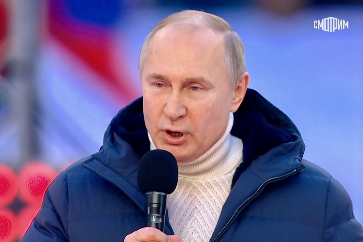 Vladimir Putin Suddenly Disappears From TV Broadcast During Russia Speech