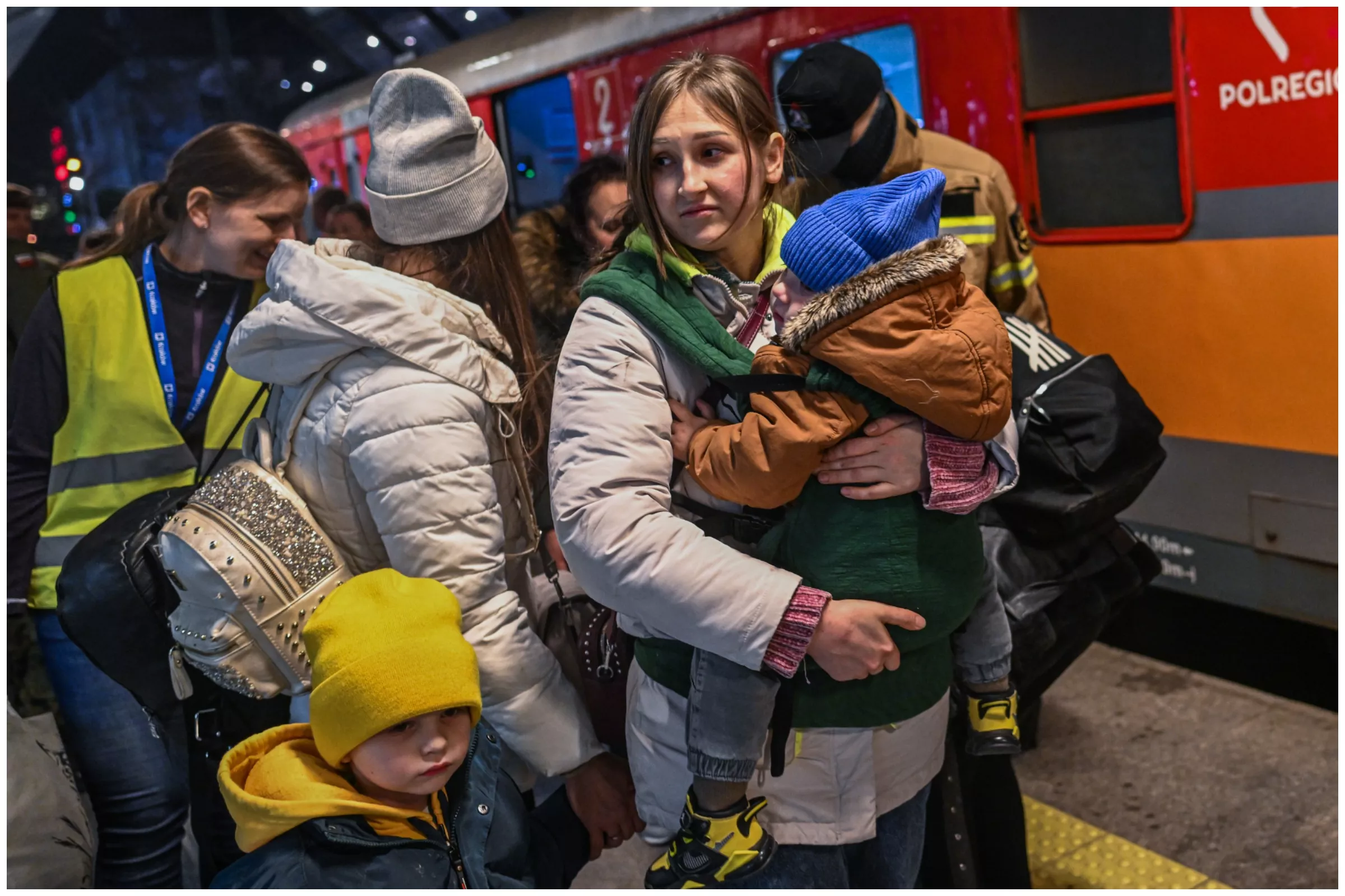 Over 10 Million Ukrainians Forced to Flee As War Grinds On - Vimarsana News