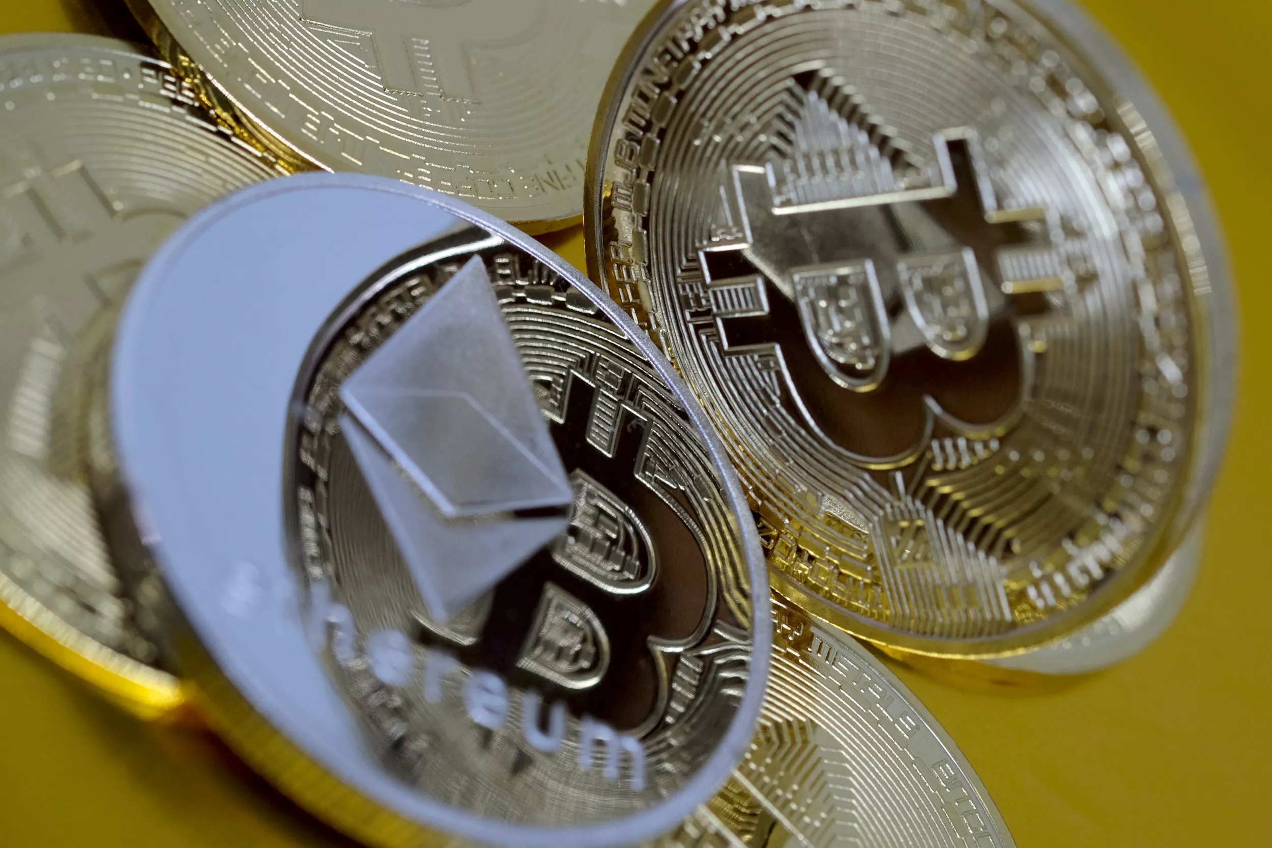 Cryptocurrency News Today: Bitcoin, Ethereum Stuck in Neutral - Vimarsana News