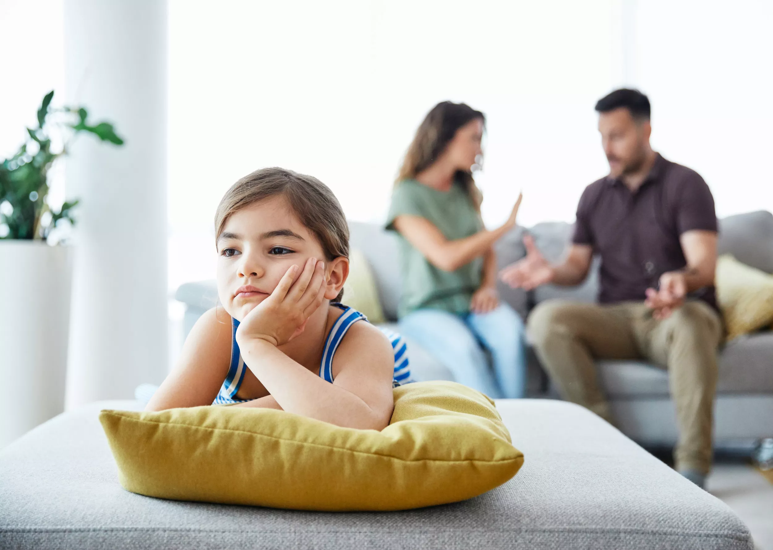 Dad Refusing to Take Daughter to Disneyland with Stepbrothers Sparks Fury - Vimarsana News