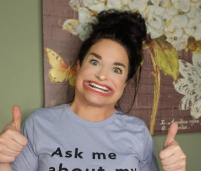 The Biggest Mouth of a Woman Titleholder The Biggest Mouth of a Woman Titleholder