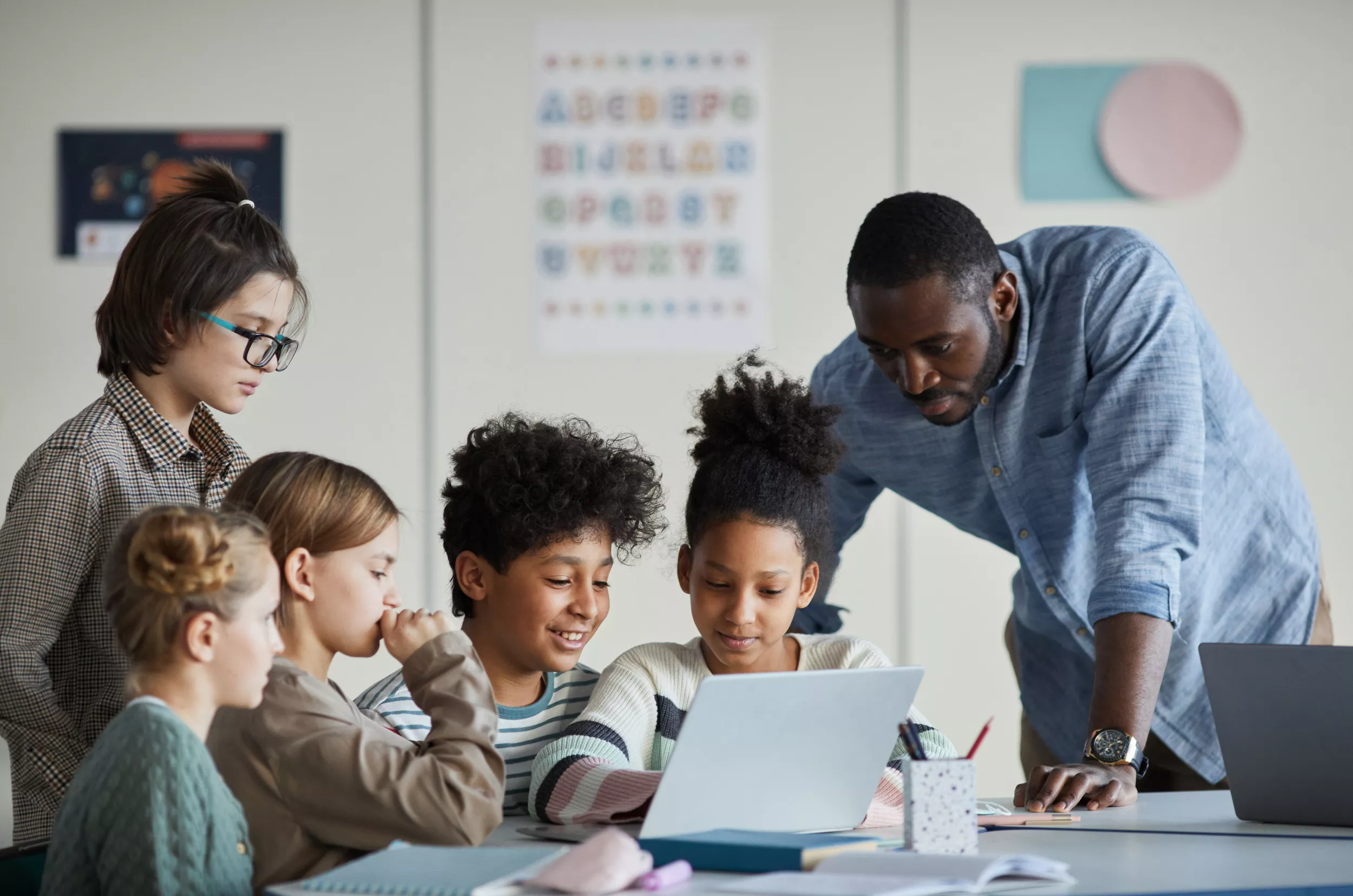 How Schools Can Find the Time To Teach Digital Literacy Skills - Vimarsana News