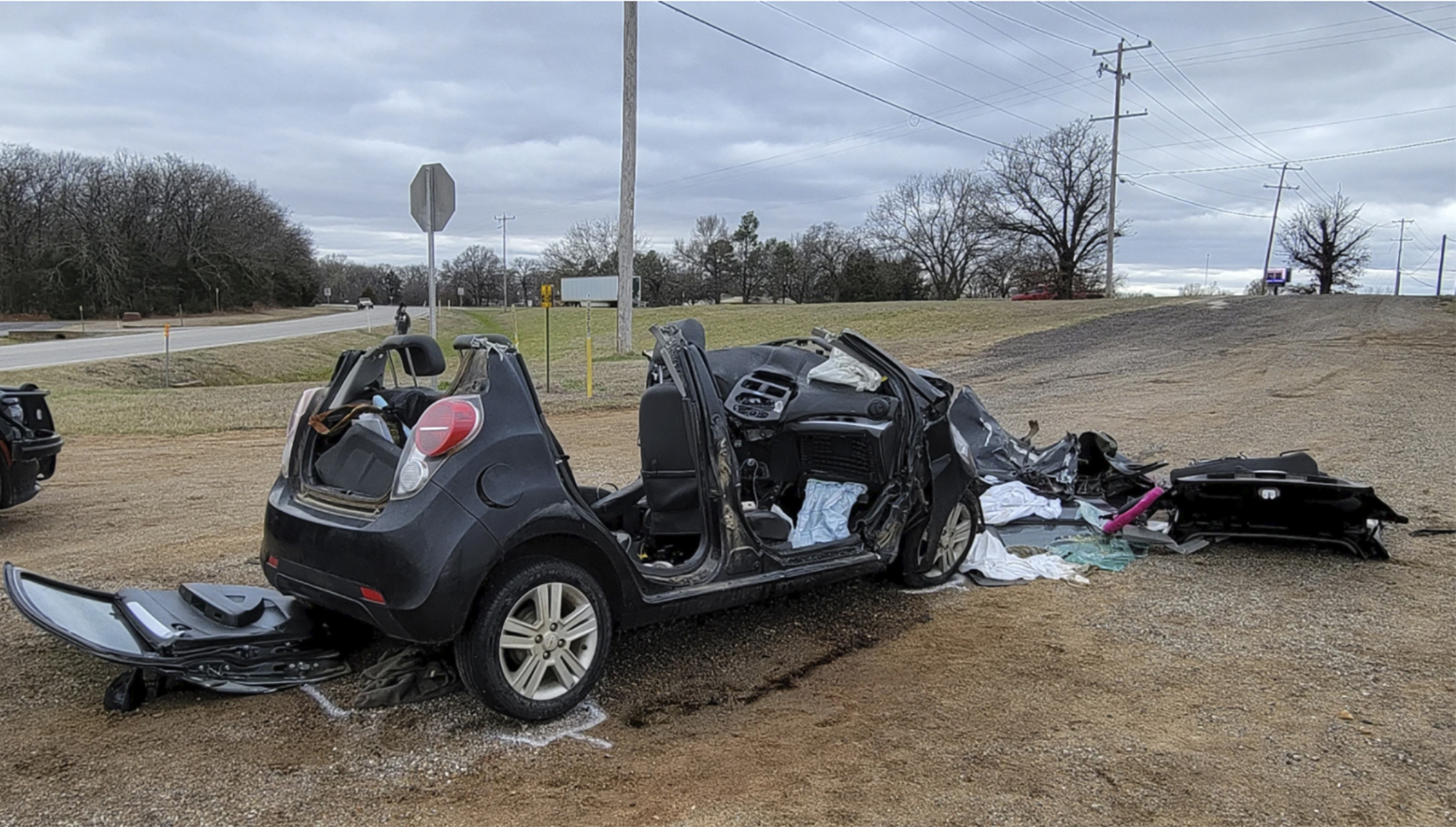 Tishomingo, Oklahoma, Crash Between Car, Semi Kills 6 High School Students
