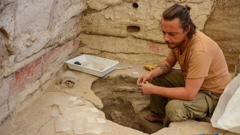 Catalhoyuk Neolithic settlement excavation