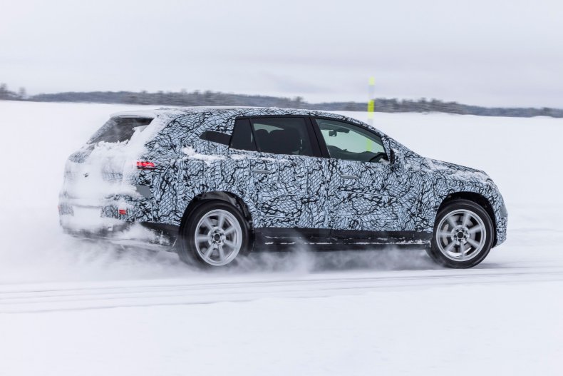 Mercedes-Benz EQS SUV