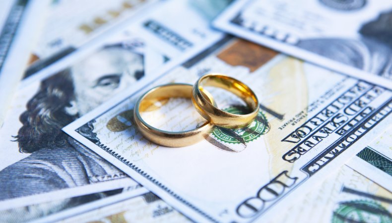 Dad refuses to pay for daughter's wedding