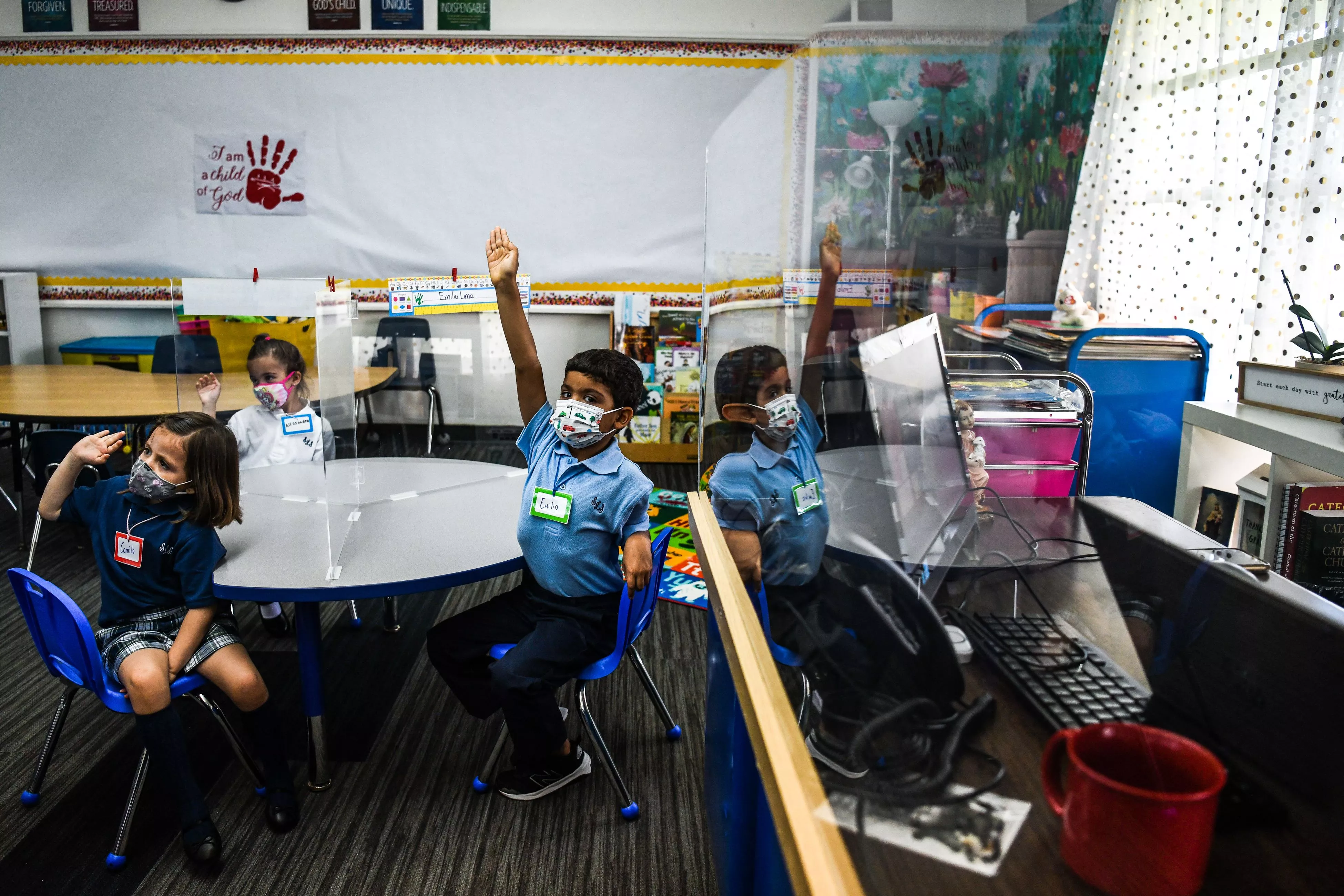 Only 11 Percent of Parents Think Masks Help Kids At School: Poll - Vimarsana News