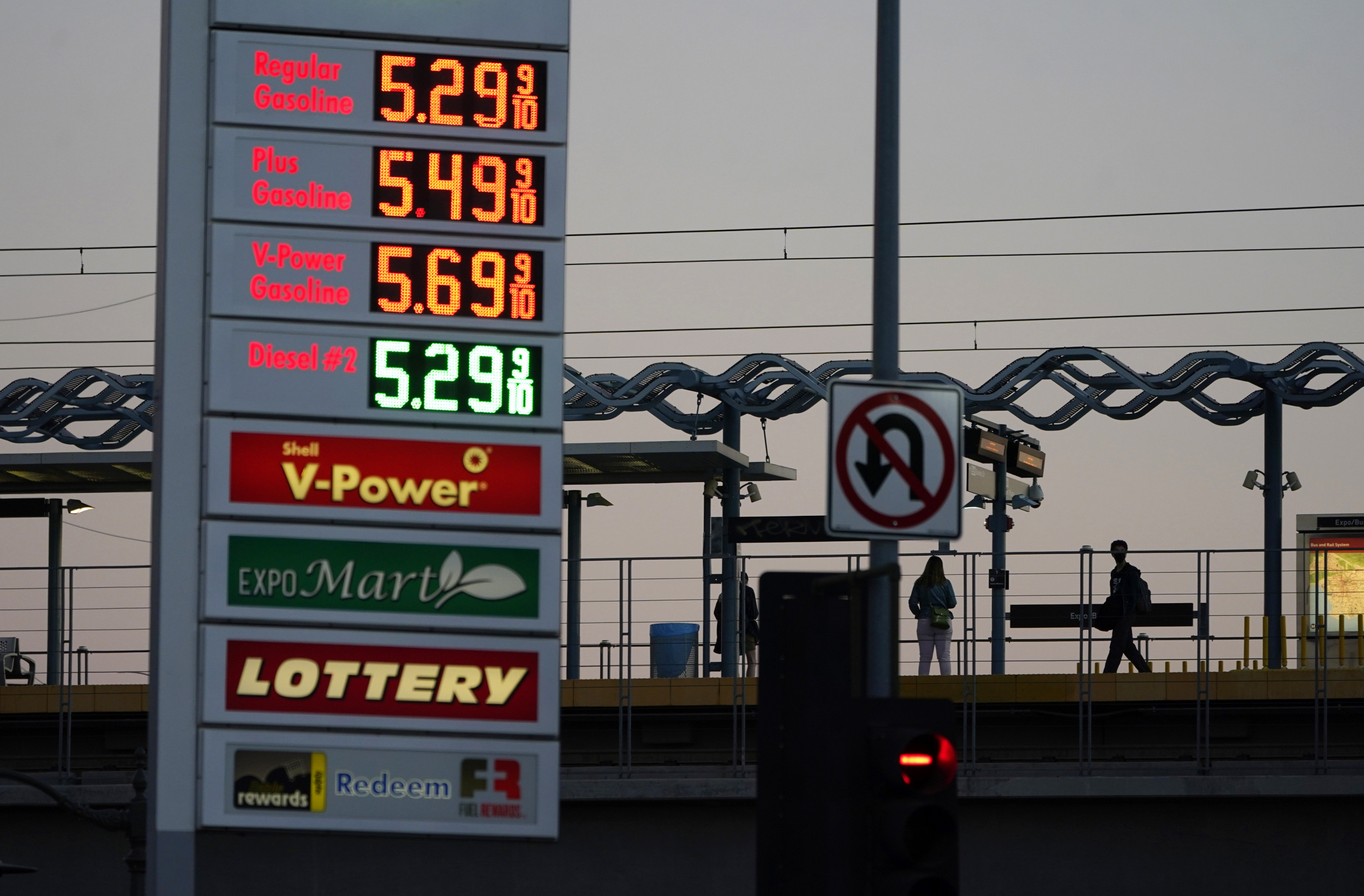 раст цен на бензин фото 59