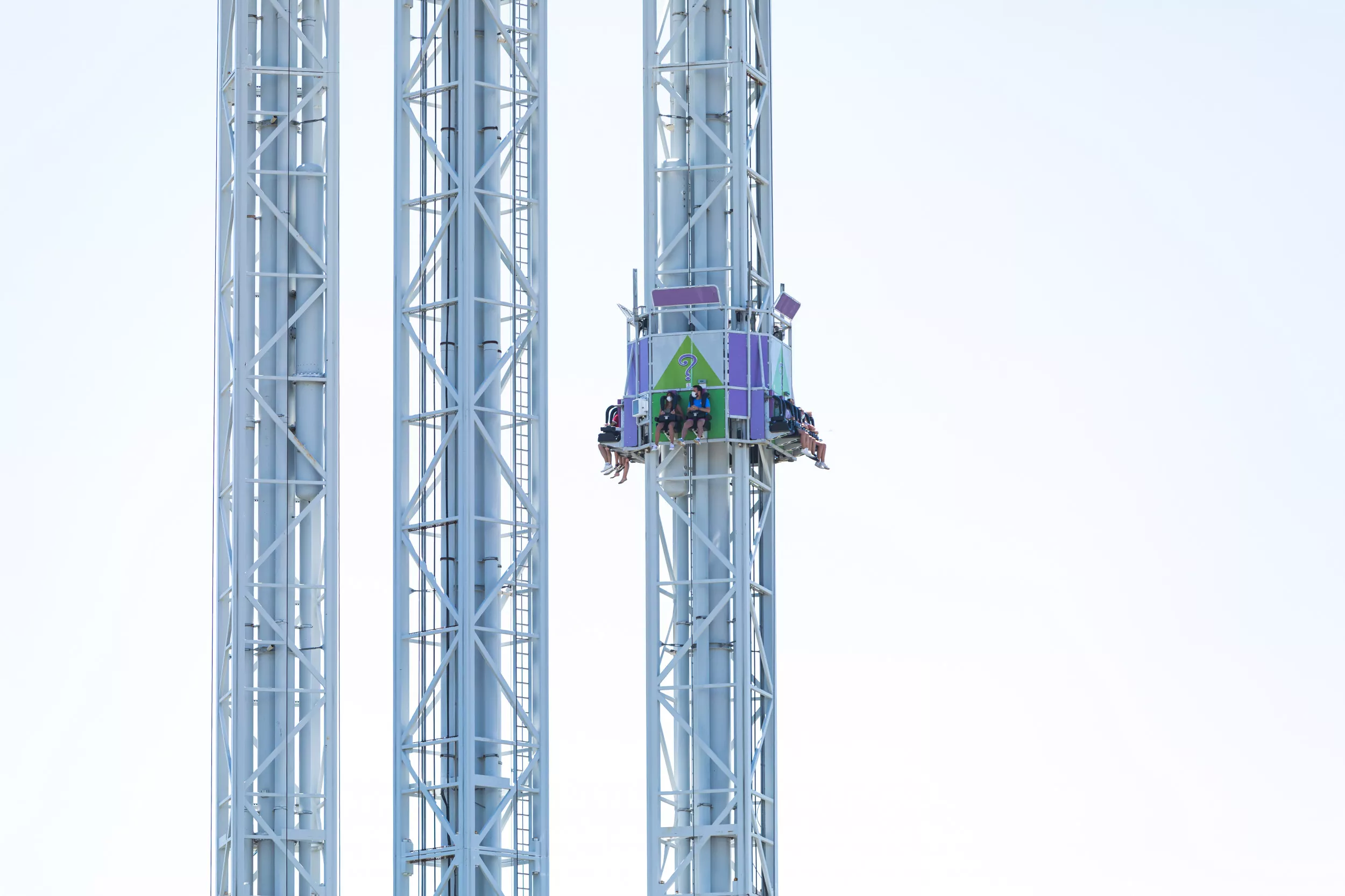 ICON Park Workers Overheard Discussing Teen's Fatal Fall From Ride on Video - Vimarsana News