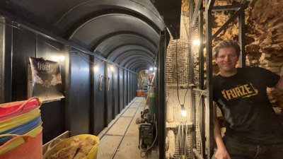 Underground Secret Tunnel and Bunker Builder Colin