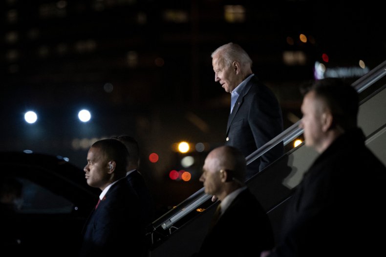 Biden arrives in Warsaw
