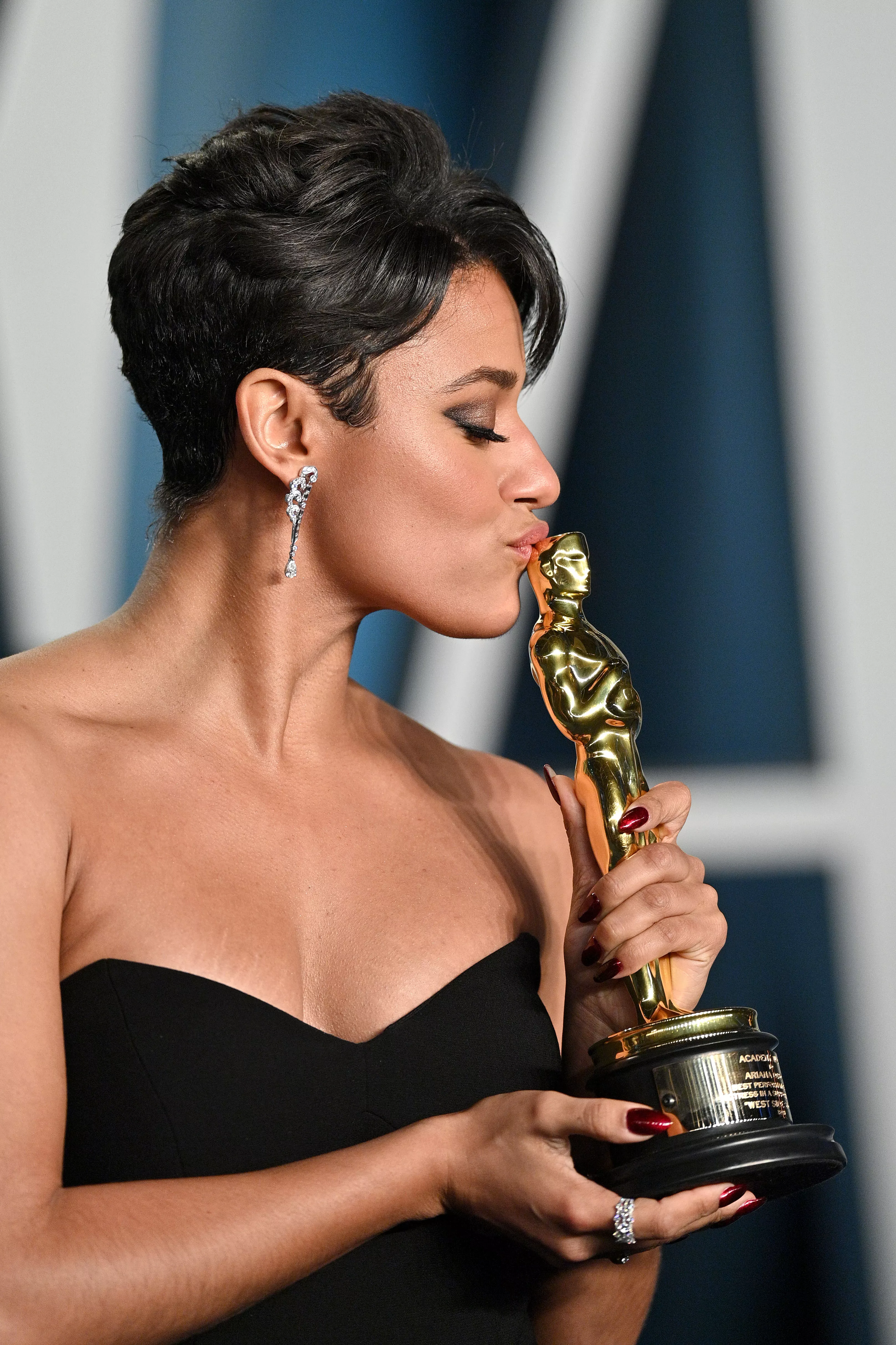 How the Oscar Winners Reacted on Social Media to Their Victory - Vimarsana News